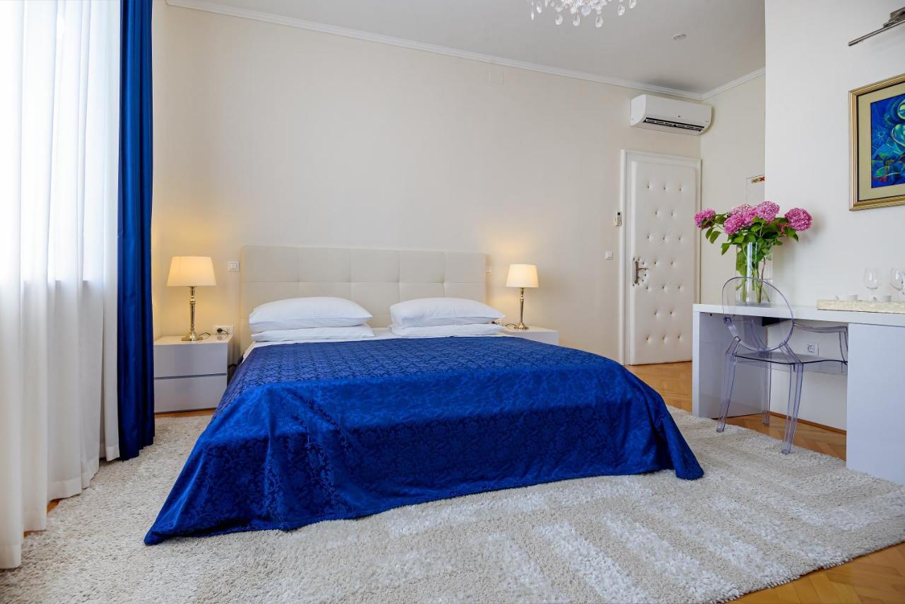 Palace Schoen Milesi - Esense Of Prestige - Private Pool - Free Parking - Old Money Style Luxury Rooms - Walking Distance To The Old Town, The Beach And All Amenities - Buralux Properties Split Buitenkant foto