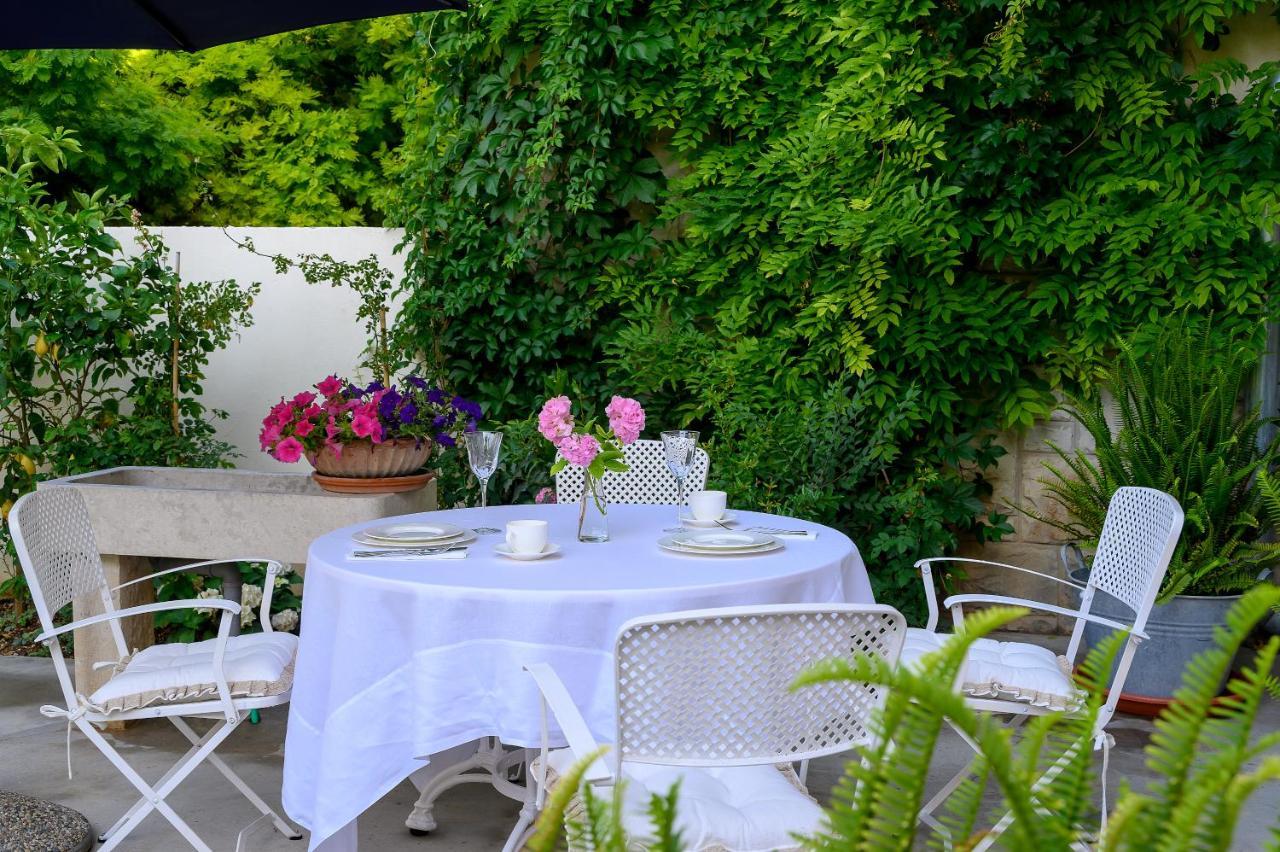 Palace Schoen Milesi - Esense Of Prestige - Private Pool - Free Parking - Old Money Style Luxury Rooms - Walking Distance To The Old Town, The Beach And All Amenities - Buralux Properties Split Buitenkant foto