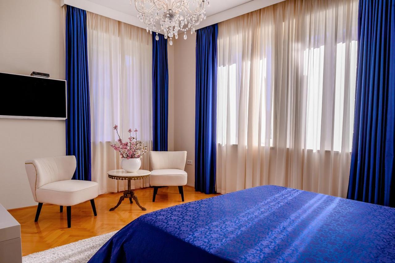 Palace Schoen Milesi - Esense Of Prestige - Private Pool - Free Parking - Old Money Style Luxury Rooms - Walking Distance To The Old Town, The Beach And All Amenities - Buralux Properties Split Buitenkant foto